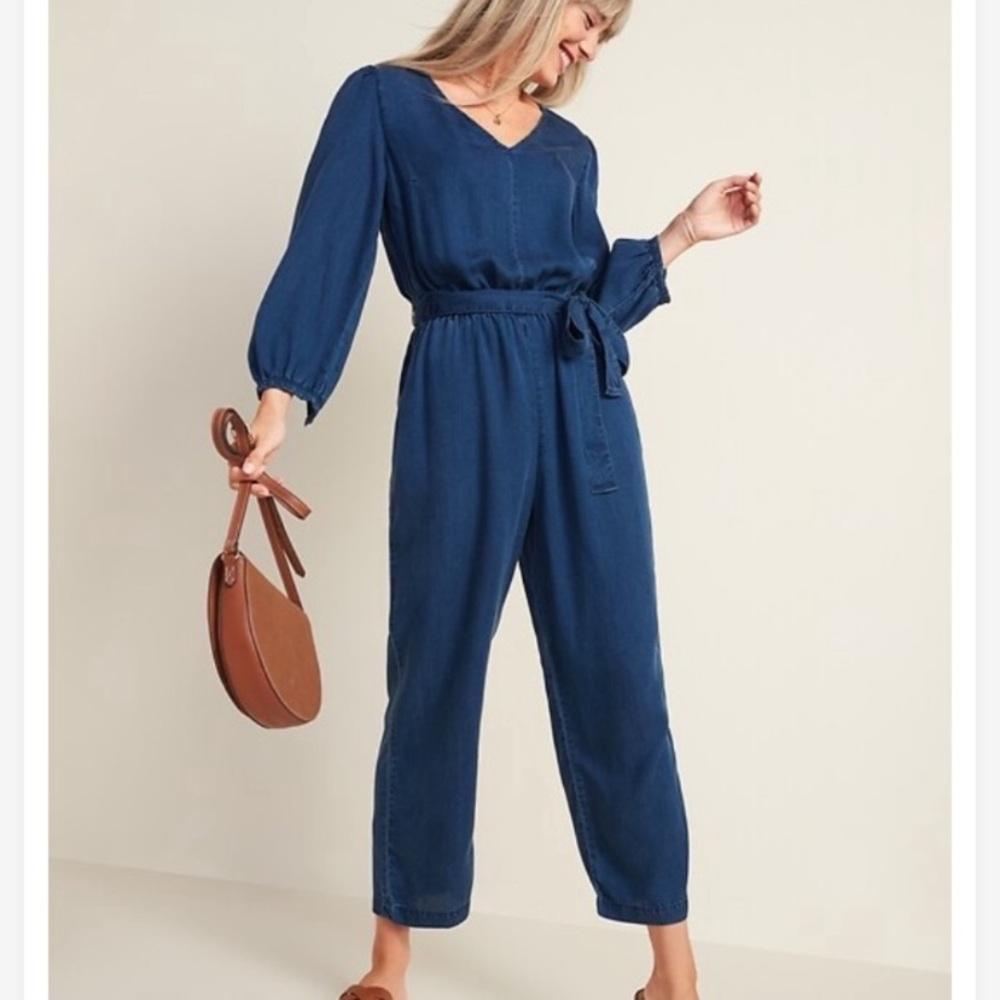 Old Navy *NWT* Tencel Chambray Jumpsuit size L